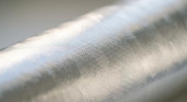 Advanced multi-layer laminated aluminum foil barrier for rust prevention in maritime transit